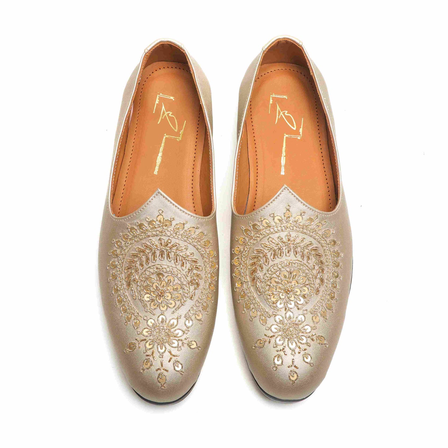 Light Gold Leather Embroidered Mojaris