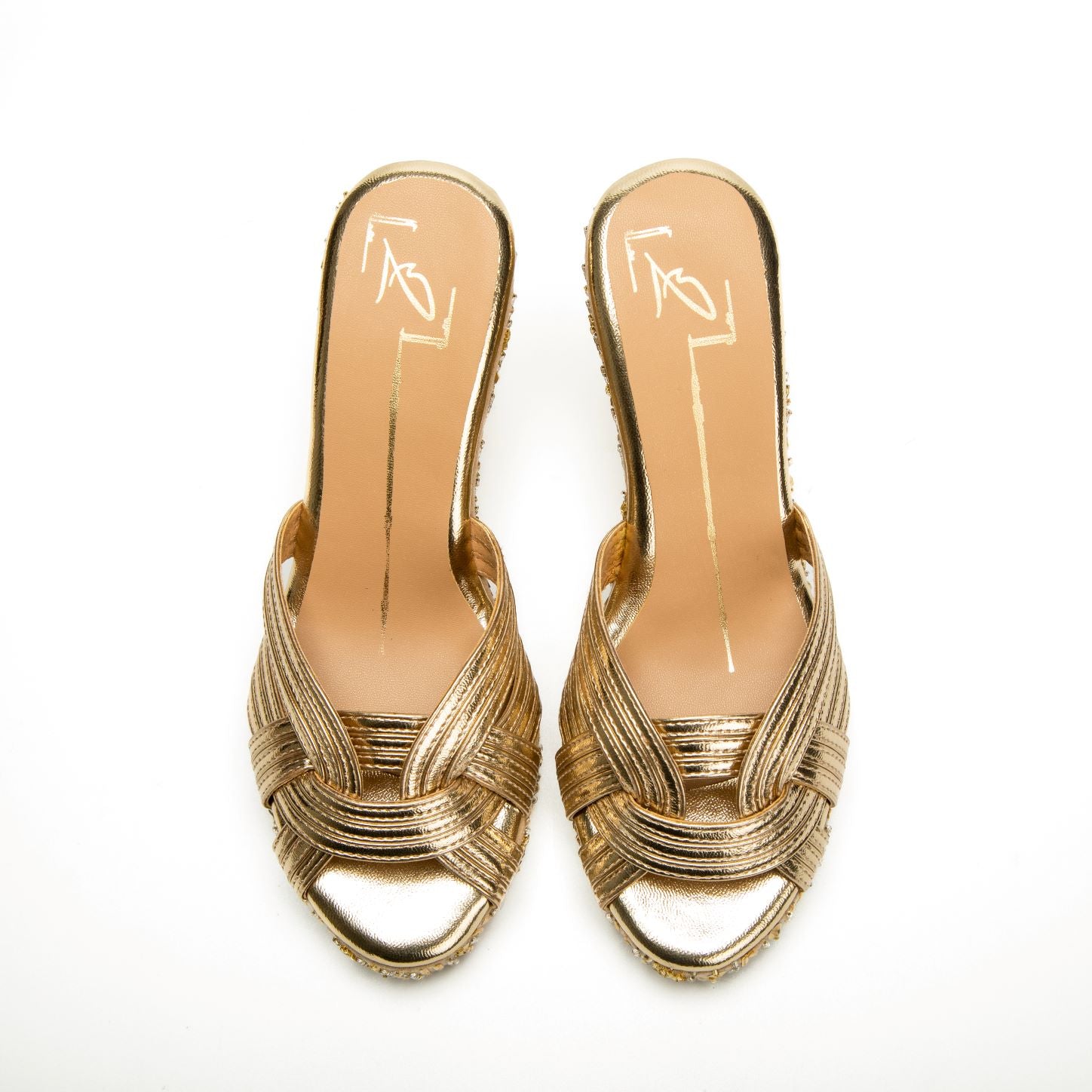 Metallic outlet gold wedges